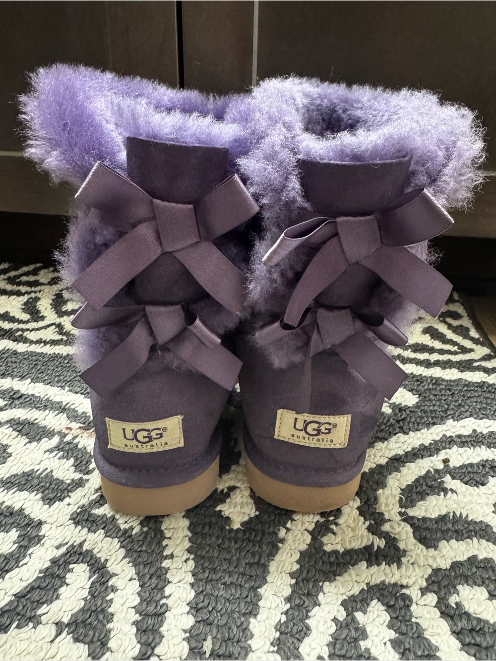 Like new UGG Australia Women's/big girls Purple Bailey Bow Shearling Boots-